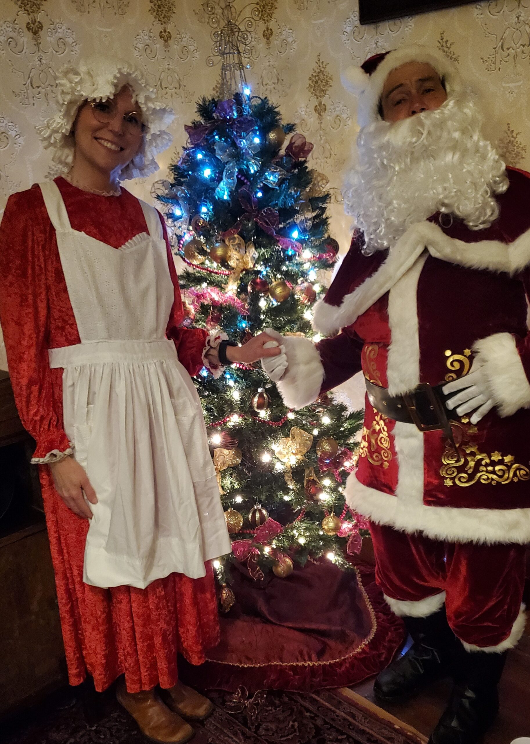 The Lighting of the Christmas Tree and Santa’s visit at Cambria Historical Society Museum